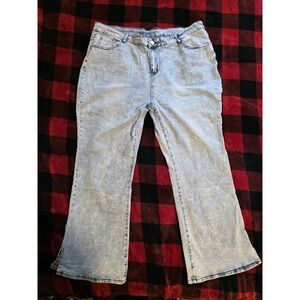 Women's Plus Size Light Wash Straight Leg Jeans Size 5XL
